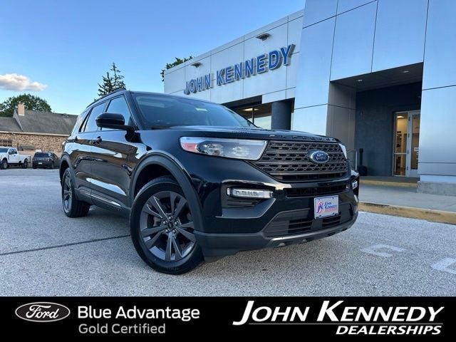 2023 Ford Explorer XLT in Black Metallic — front three-quarter view