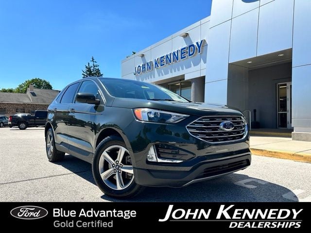 2022 Ford Edge SEL in Green Metallic — front three-quarter view