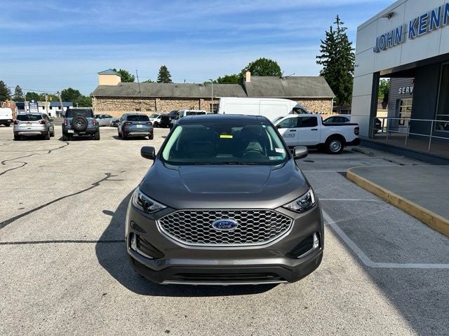 2023 Ford Edge — side profile view