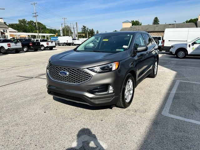 2023 Ford Edge — detail view