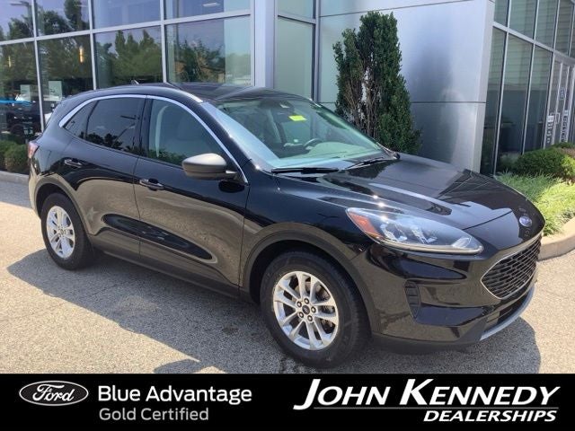 2022 Ford Escape SE in Black Metallic — front three-quarter view