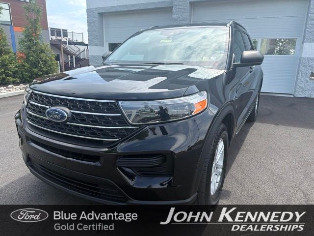 2023 Ford Explorer XLT in Black Metallic — front three-quarter view