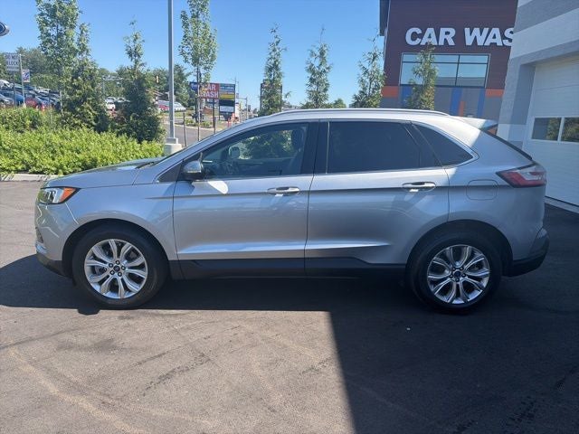 2022 Ford Edge — rear three-quarter view