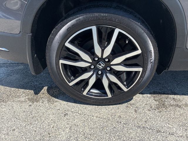 2019 Honda Pilot — interior view