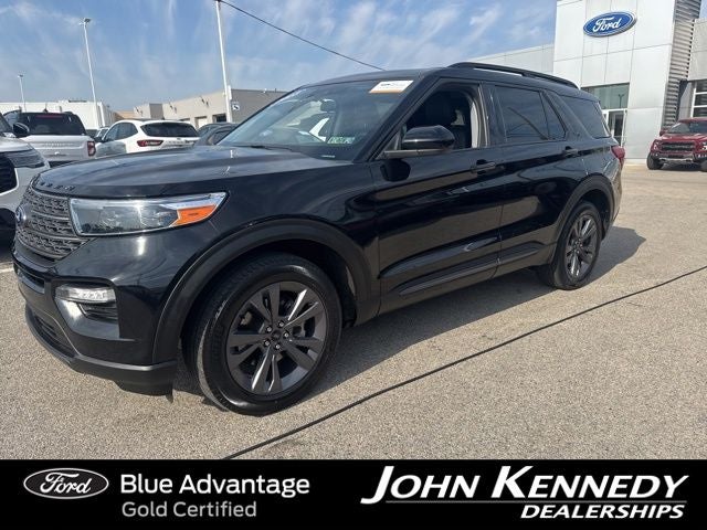 2023 Ford Explorer XLT in Black Metallic — front three-quarter view
