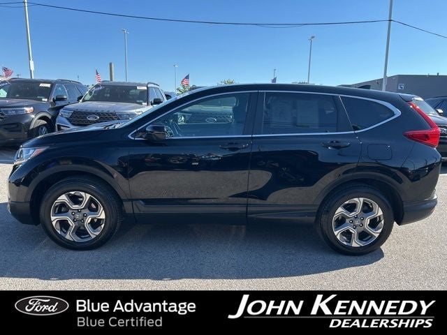 2017 Honda CR-V — side profile view