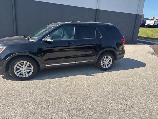 2017 Ford Explorer — interior view