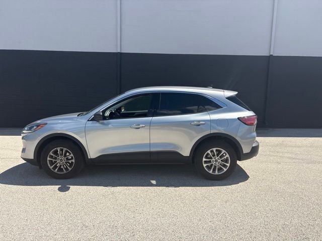 2022 Ford Escape — side profile view