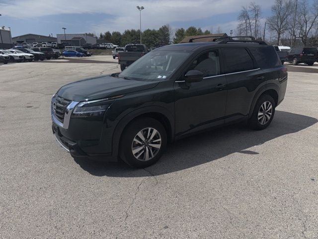2023 Nissan Pathfinder — interior view