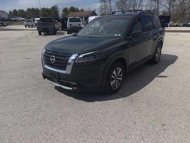 2023 Nissan Pathfinder — detail view