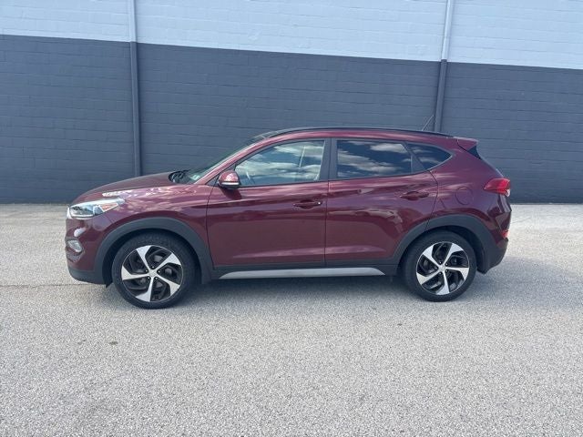 2017 Hyundai Tucson — side profile view